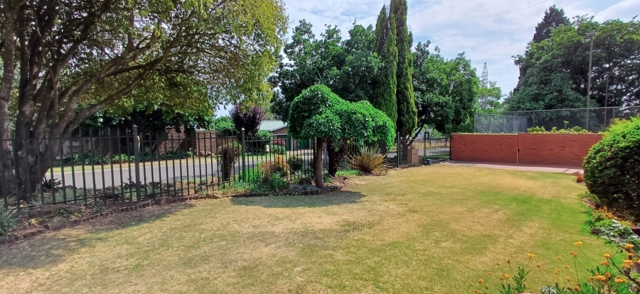 4 Bedroom Property for Sale in Panorama Free State